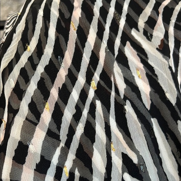 WHBM Zebra Print Sleeveless Blouse - Picture 5 of 8